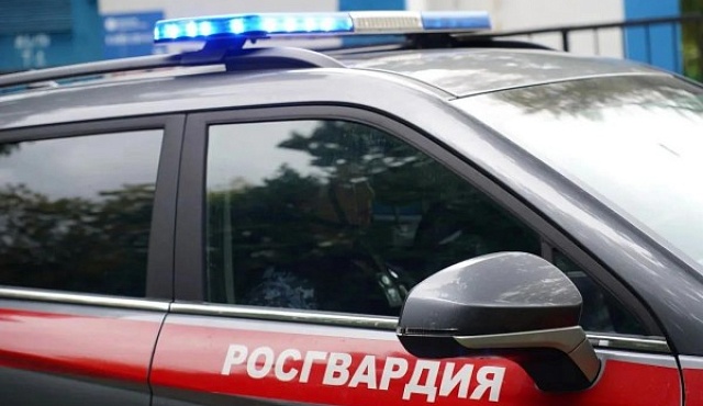 Московские росгвардейцы задержали мужчину с наркотиками в Северо-Западном административном округе